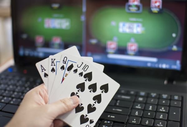 sikowede betting slip and live-dealer table on mobile screen